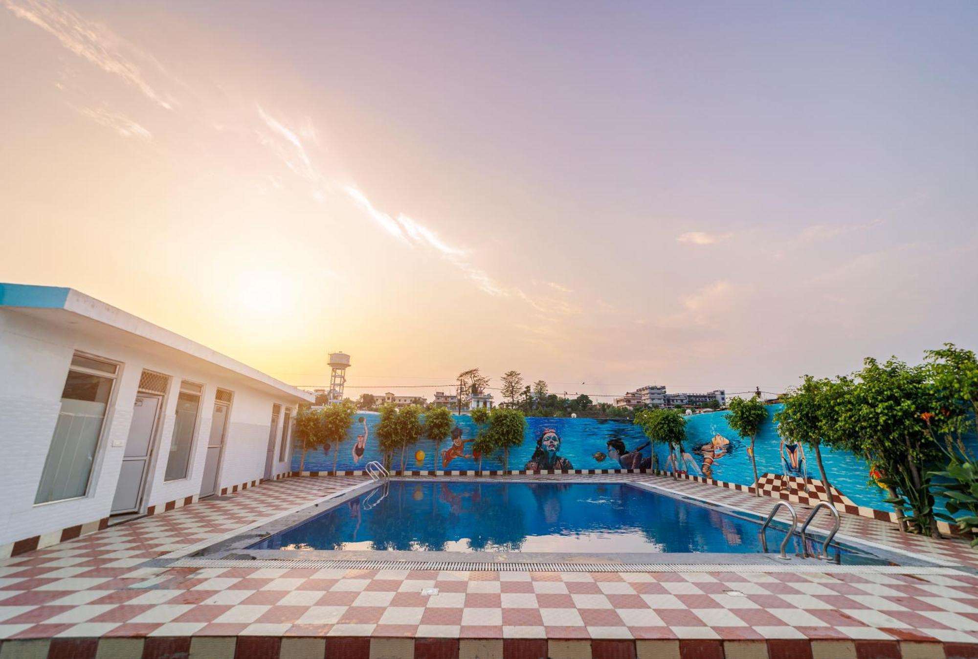 Inde Reva Resort Rishikesh Rishīkesh Buitenkant foto